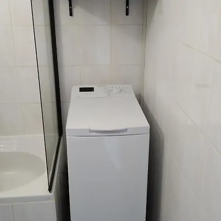 à Deux Pas Du Plan D'eau *